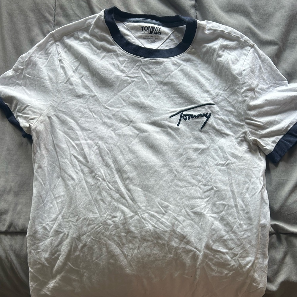 Tommy Hilfiger t shirt